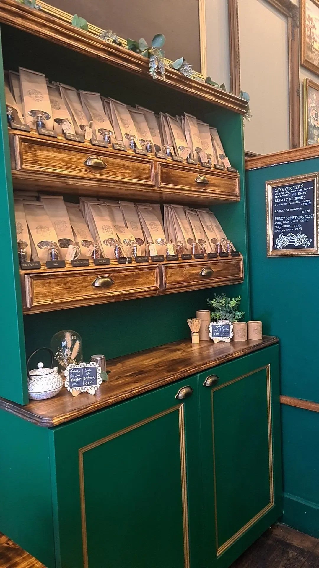 Sip and Sculpt at Biscuit and Brew