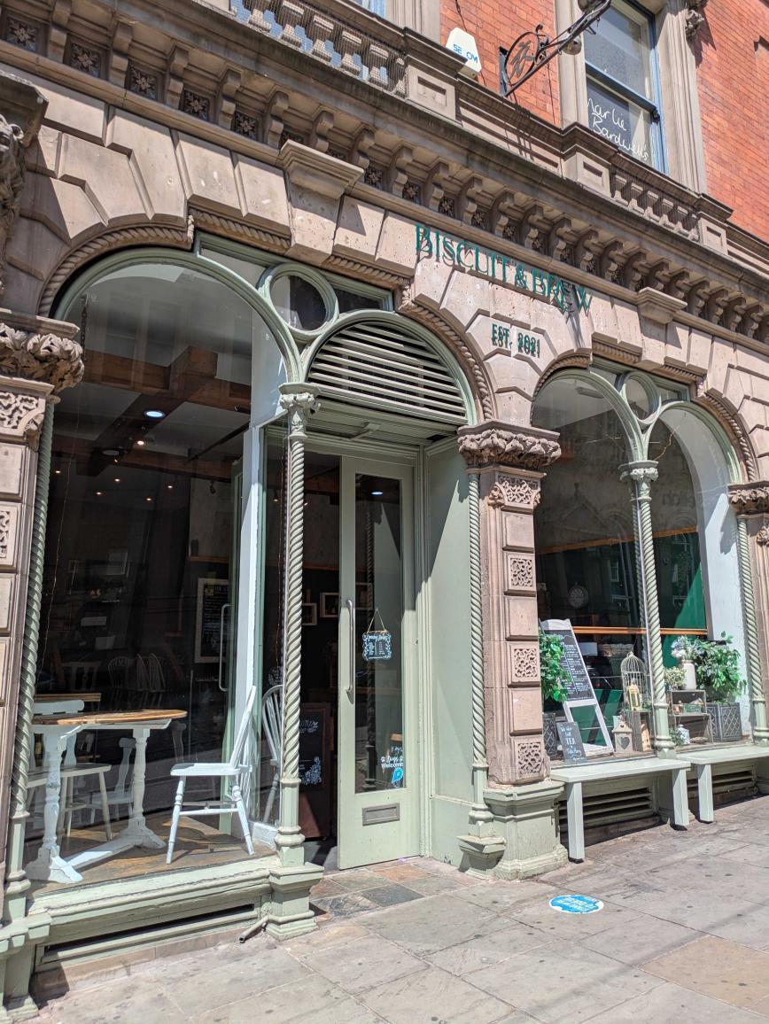 Sip and Sculpt at Biscuit and Brew