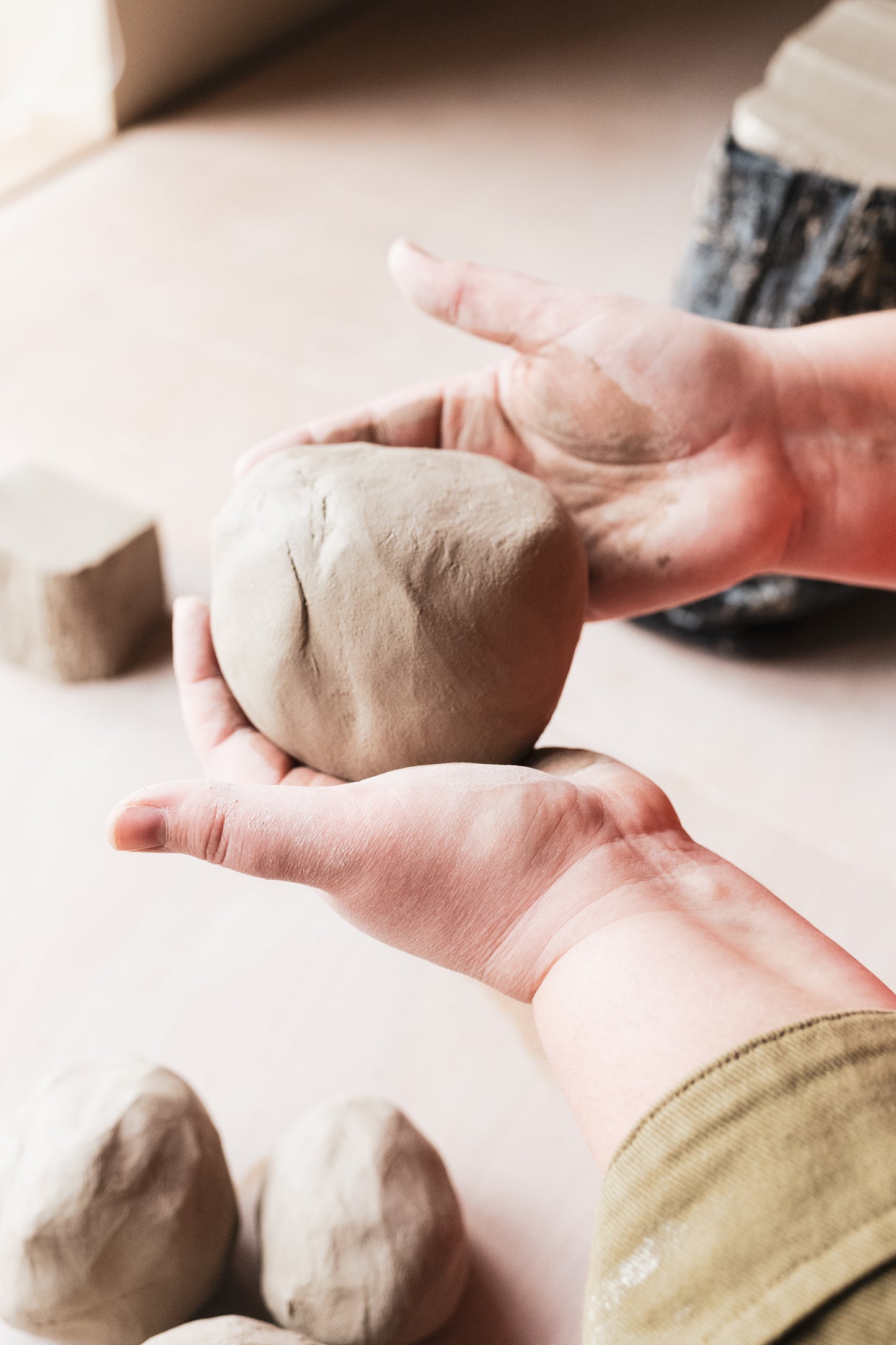 Sip and Sculpt at Biscuit and Brew